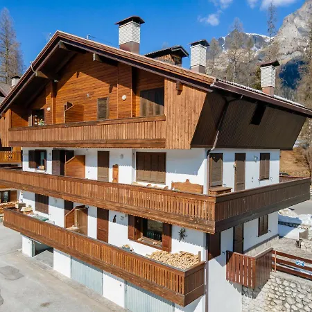 Condominio Pien Dal Lat Apartman Selva di Cadore